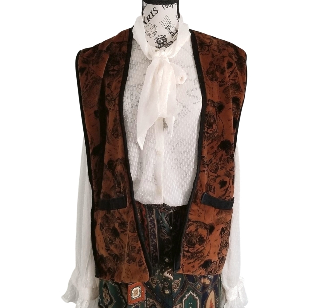 Vintage 90s Suede Lion Print Vest | Baroque Safari Statement Layer | XL